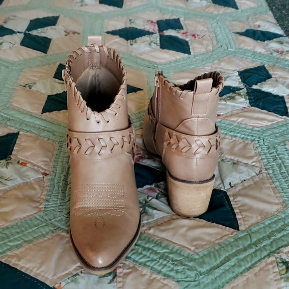Altar'd State Rynn Booties - Picture 2 of 3